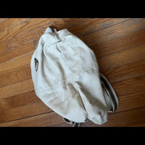 Tan pocketbook! - Picture 2 of 11
